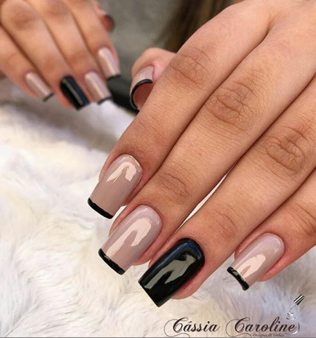 Nude nails with black francesinha